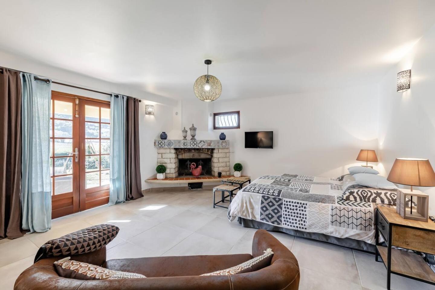 Vila L'Angeannie Roquefort-la-Bédoule Exteriér fotografie